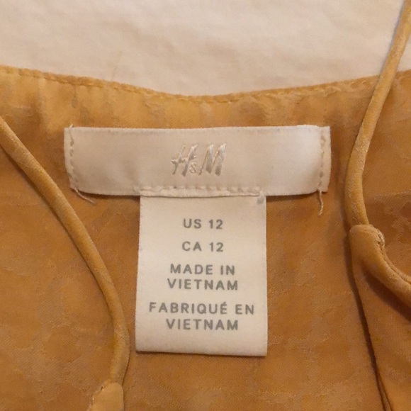 H&M gold tank top size 12 - Picture 5 of 9